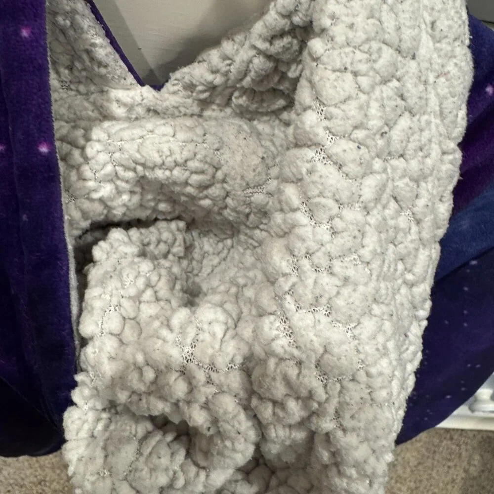 Comfy Jr. - Picture 3 of 3